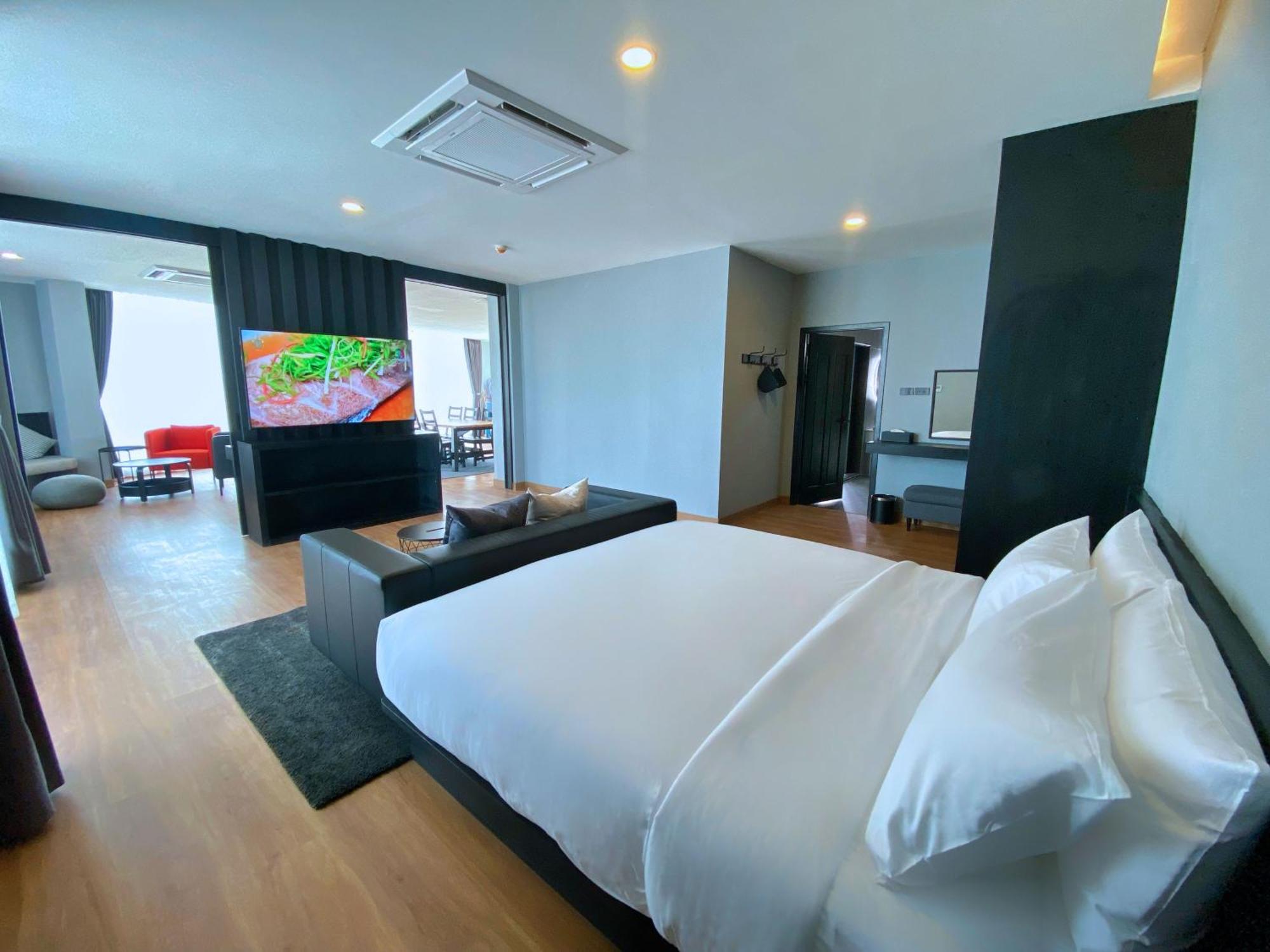 Bb Hotel Savannakhet Bagian luar foto